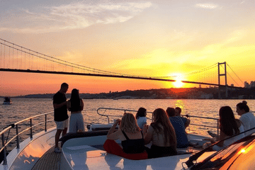 Private Yacht Cruise on the Bosphorus in Istanbul