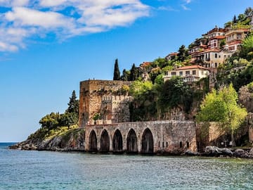 Alanya City Tour with Boat Trip and Cable Car Experience