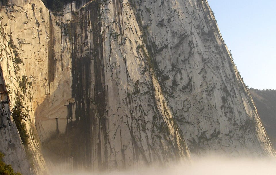 Mount Huashan Hiking and Cable Car Tour from Xi'an
