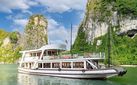 Best Seller Halong Full Day Tour All Included Expressway Transfer
