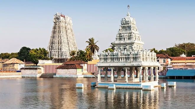 Madurai to Kovalam Private Transfer with Enroute Exploration