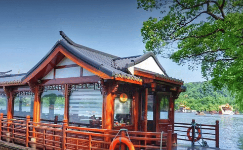 Cultural Heritage Tour of Hangzhou's West Lake and Su Dongpo Memorial