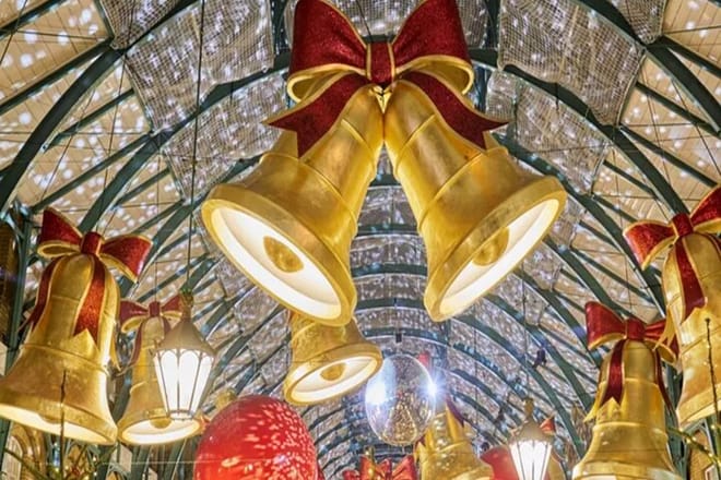 Christmas in London Walking Tour 3