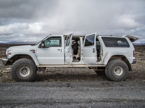 Aldeyjarfoss Super jeep tour from Akureyri Port 