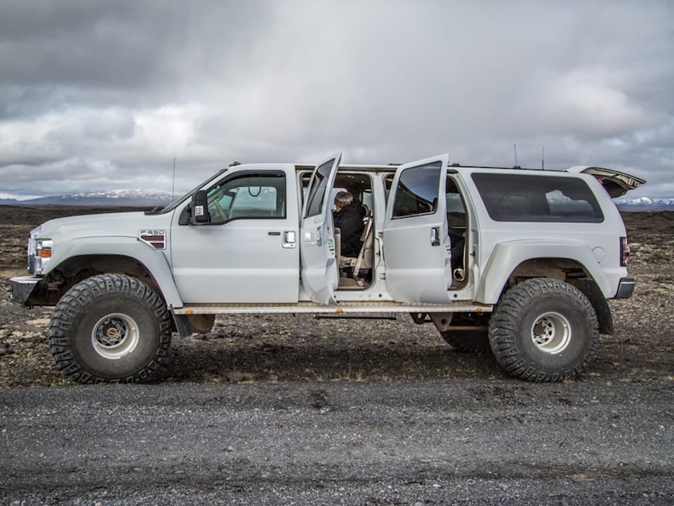 Aldeyjarfoss Super jeep tour from Akureyri Port — Geo Travel
