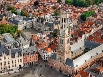 Day Trip to Bruges from Brussels with Canal Cruise and Tours