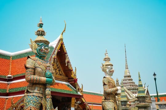 Bangkok’s Old Town and Temples Private Exploration Game