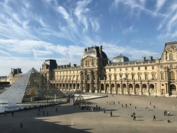 Private Guided Tour of the Louvre Museum in Paris