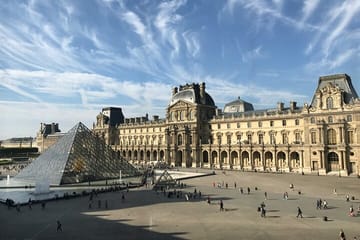 Private Guided Tour of the Louvre Museum in Paris