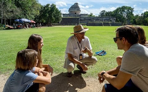Private Chichen Itza Tour with Cenote and Valladolid Visit