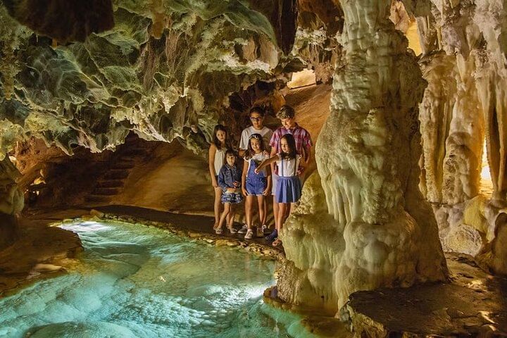 Private Cultural Tour: Altos de Chavón & Cueva de las Maravillas