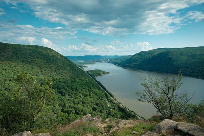 Hudson Valley Escape: Cold Spring & River Views Day Tour