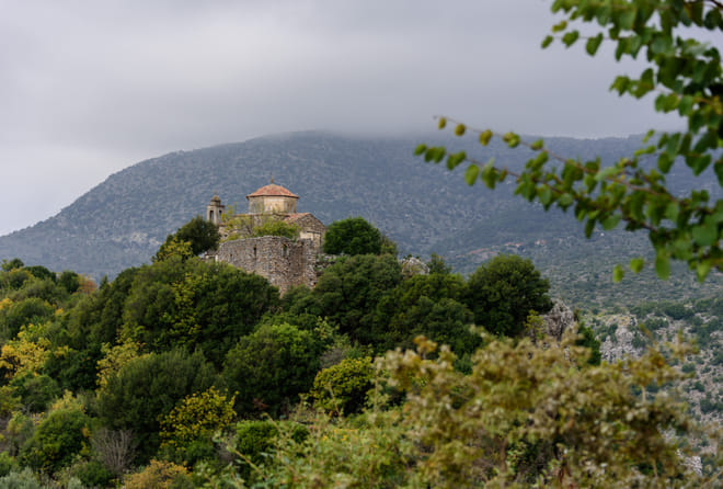 Hiking Ridomo Gorge 9