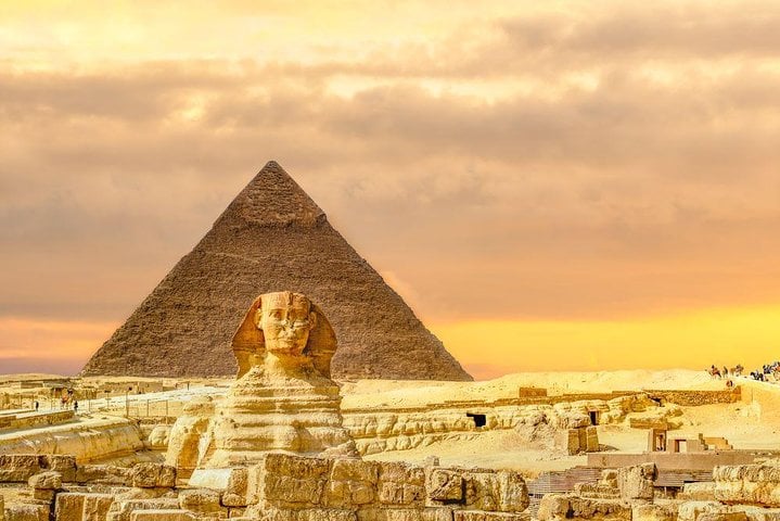 Half day to Giza pyramids and Sphinx 8