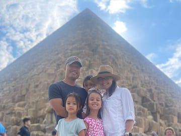 Cairo Day Tour of Pyramids, Sphinx, Museum, and Felucca Ride