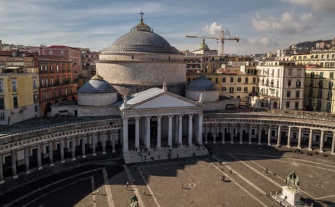 Naples City Break: 6-Day Cultural and Culinary Tour