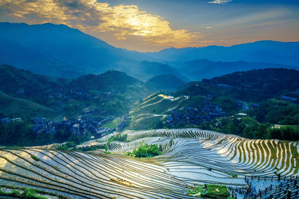 One-Day Tour of Longji Golden Pit: Round-Trip Bus + Golden Buddha Peak + Xishan Shaoyue