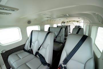Scenic 25-Minute Seaplane Tour Over Halong Bay from Hanoi