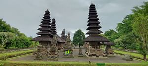 Bali Royal Temple, Tanah Lot and Tasting Chocolate Tour