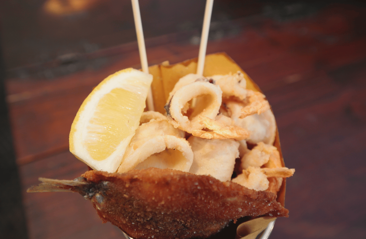 1.5 Hour Food Guided Tour & Sightseeing in Genoa 3