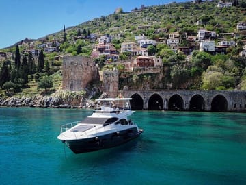 Private Yacht Tour in Alanya with Lunch and Drinks