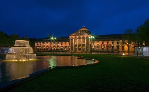 Private Guided City Tour of Wiesbaden's History and Culture