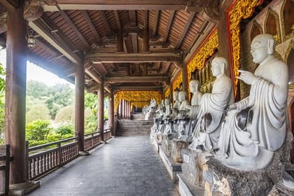 Ninh Binh Day Tour: Bai Dinh Trang An boat trip