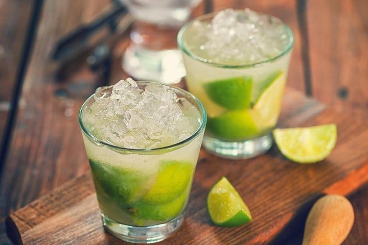 Traditional brazilian diner with live music and one caipirinha  2