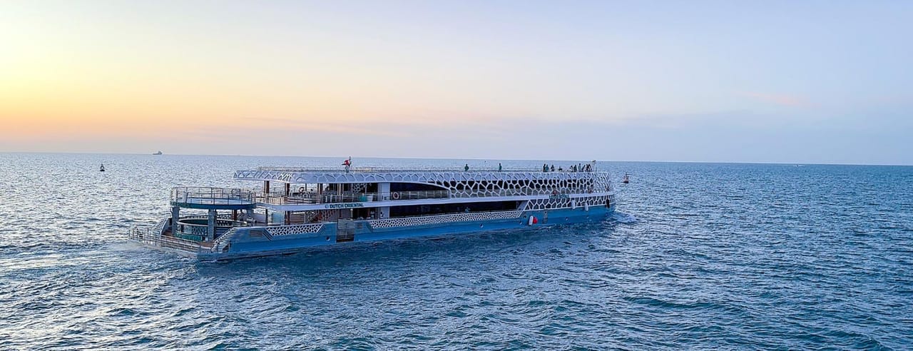 Dubai Lotus Mega Yacht Dinner Cruise Tour with Private Transfers 2
