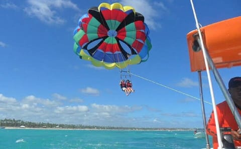 Parasailing Adventure Over the Red Sea from Hurghada