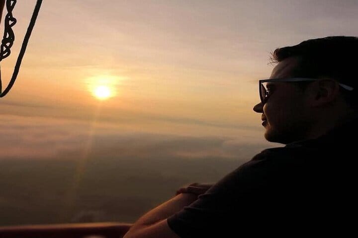 Chiang Rai Ballooning Adventure: Soar Above the Sky 7