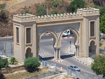 Casablanca to Fes Day Trip with Guided Medina Tour