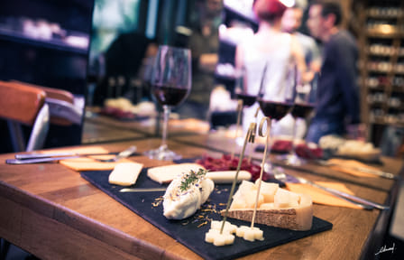 Private Wine and Chocolate Tasting Experience in Paris