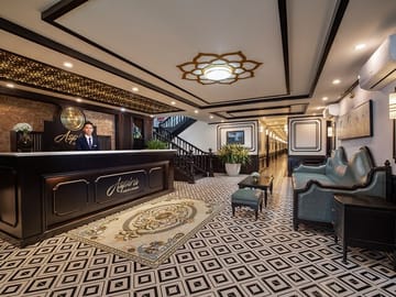 Aspira Luxury 5 Star Cruises into Ha Long & Lan Ha Bay (2D1N)