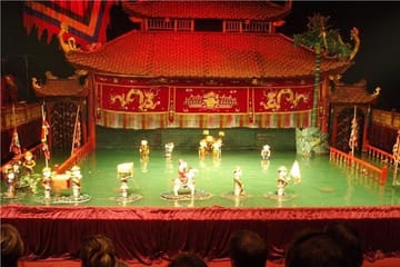 Water Puppet Show with Cyclo Ride and Dinner Cruise in Ho Chi Minh City