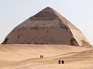 Tour to Pyramids of Sakkara and Dahshur