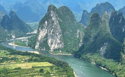 Yangshuo and Li River Day Tour with Scenic Highlights