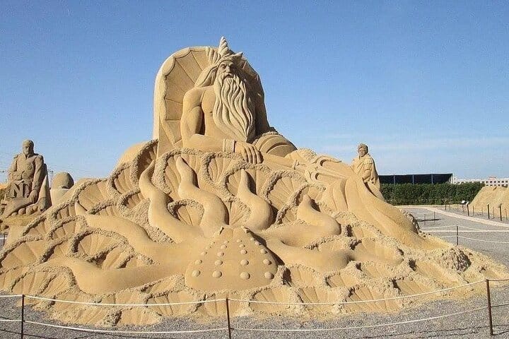 Sand City Tour with Tickets and Private Transfer from Hurghada