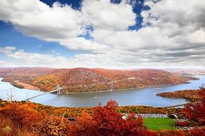 Private Hudson Valley Fall Foliage Helicopter Tour from Westchester for up to 6 People