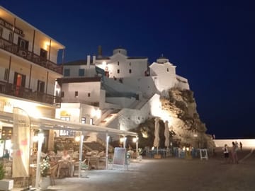 Sporades Island Cruise with Diving and Cultural Tours in Skiathos