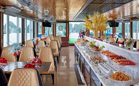6-Hour Premium Cruise Tour of Halong Bay from Tuan Chau
