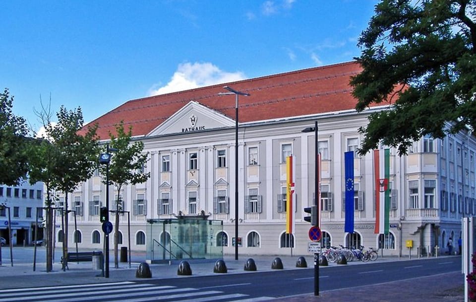 Private Walking Tour of Klagenfurt's Historic Landmarks