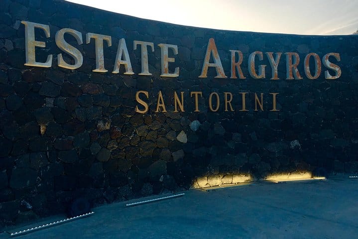 Vip Tour Giza pyramids, sphinx with Camel Ride and Vip lunch