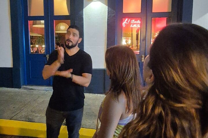 The Luxe Crawl A Casco Viejo Walking Tour with Food and Drinks