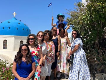 Santorini’s Hidden Gems with Wine Tasting: 6-Hour Private Tour