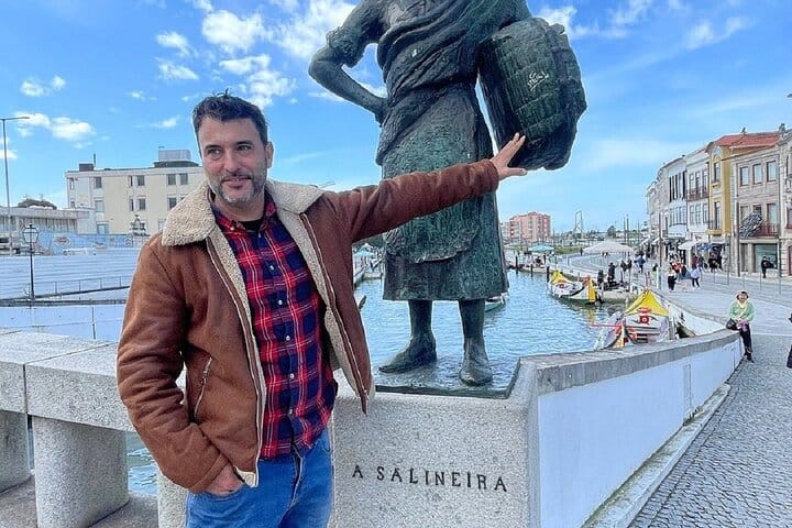 Lisbon to Porto with stops Aveiro-Fátima-Coimbra-Tomar-Nazaré-Óbidos