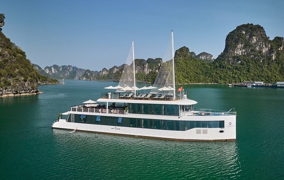 JADE SAILS – MOST LUXURY TOP VIP CRUISE IN HALONG BAY – 1 Day