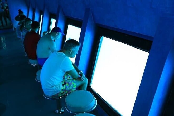 Semi Submarine 2 Hours sea trip &amp; Snorkeling &amp; Transfer–Hurghada