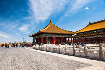 In-depth Forbidden City tour with Royal Icehouse Dining Experience