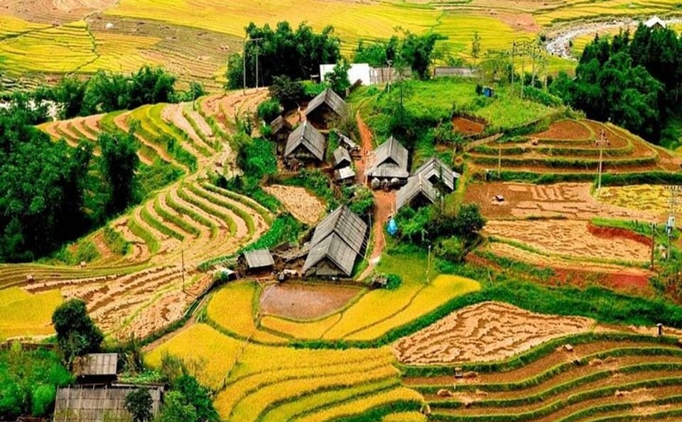 2-Day Sapa Trekking Tour with Overnight in Tavan Village